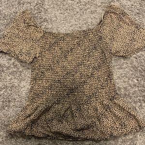 Leopard scrunch top